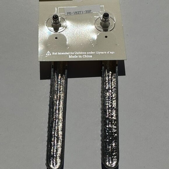 NWT Shoulder Duster Earrings Brilliant Blue Rhinestones 3 1/2" long - Picture 4 of 4